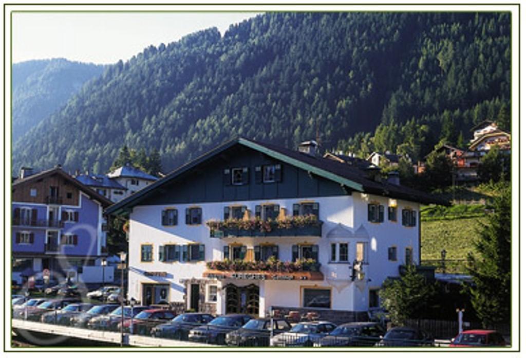 Hotel Sureghes Ortisei Extérieur photo