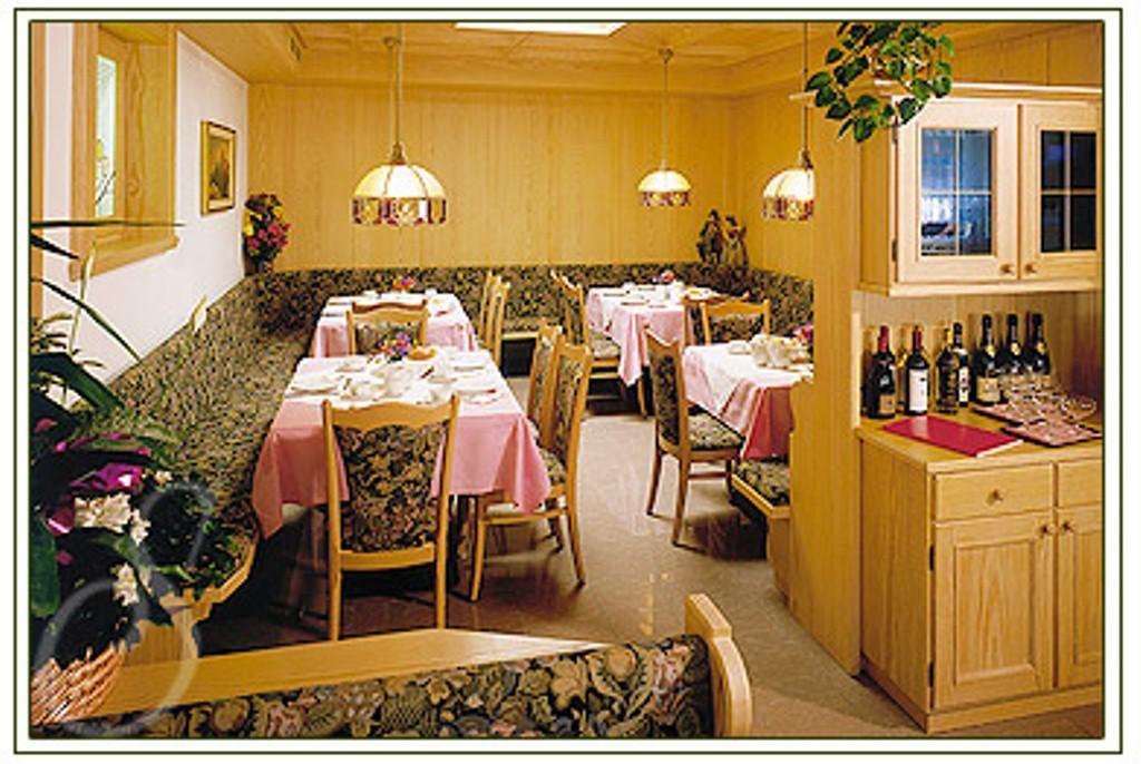 Hotel Sureghes Ortisei Extérieur photo