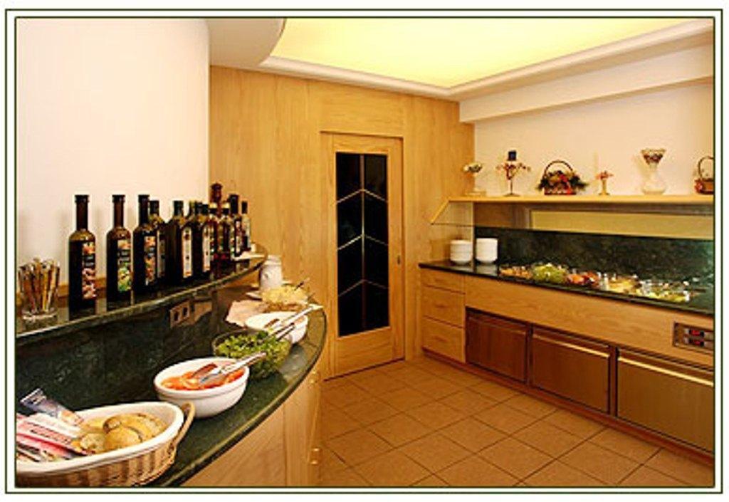 Hotel Sureghes Ortisei Extérieur photo